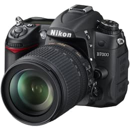 Nikon D7000 Noir + Objectif AF-S DX Nikkor 18-55mm f/3.5-5.6G VR