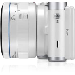 NX300 - Blanc + Samsung 20-50mm f/3.5-5.6 II ED f/3.5-5.6