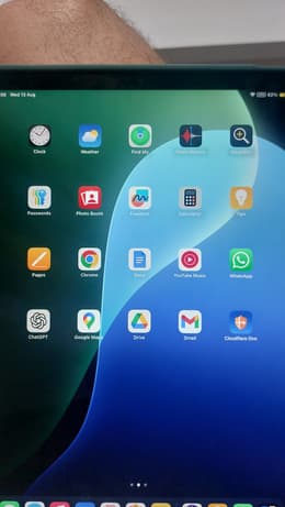 iPad IPAD AIR 10,9" PUCE APPLE M1 256 GO GRIS SIDERAL Wi-Fi 5EME GENERATION 2022 - MM9L3NF/A