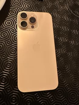 iPhone 16 Pro Max - Apple - Téléphone reconditionné