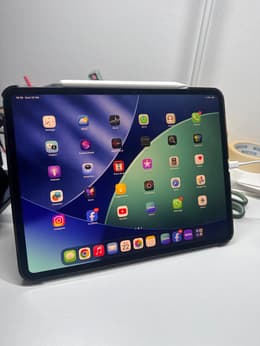 APPLE: Apple iPad Pro 11'' Gris Sidéral 256 Go Wifi 2020 - D'occasion en Très Bon Etat